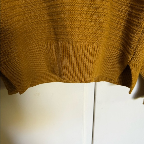 Madewell‎ Gold Ruffle Merino Wool Blend Sweater Size Medium - Picture 6 of 13